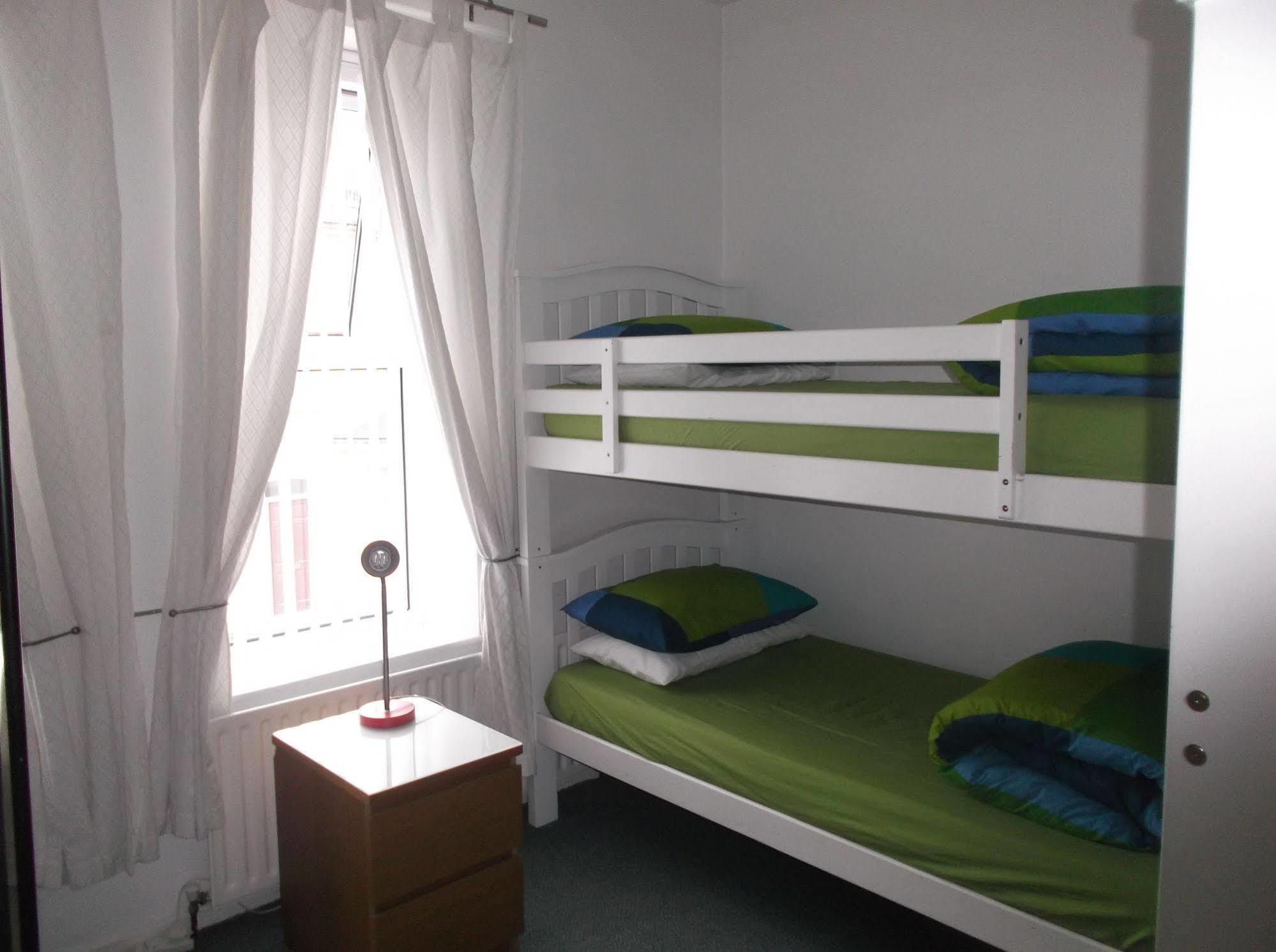Fairman House Backpackers Bed & Breakfast Londonderry Eksteriør bilde
